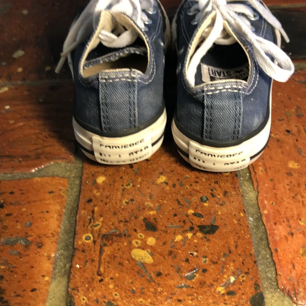 CONVERSE all star Navy & white sneakers sz11